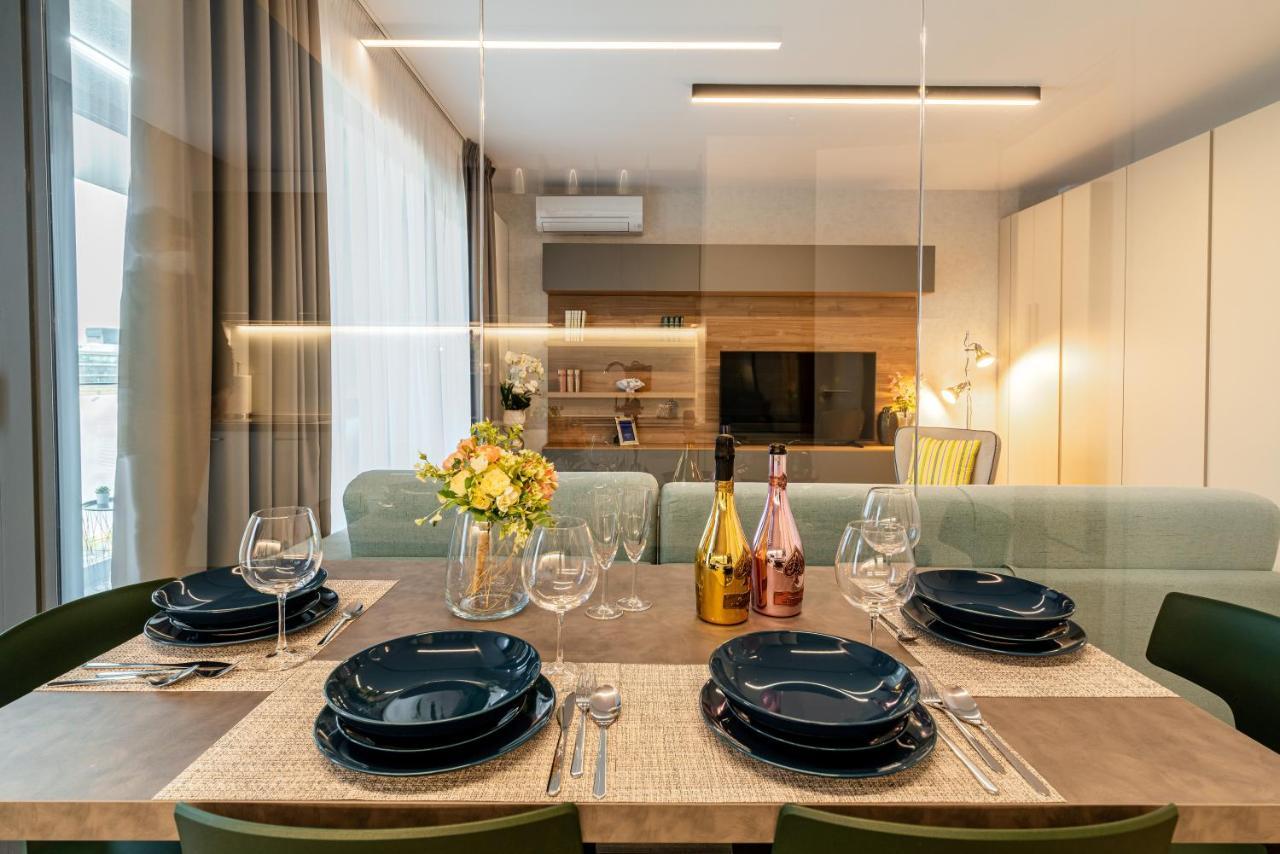 North Twin1 - Aviatiei Apartment Bukares Bagian luar foto