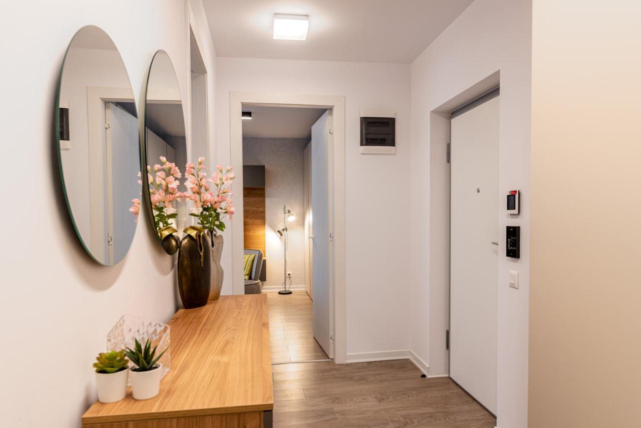 North Twin1 - Aviatiei Apartment Bukares Bagian luar foto